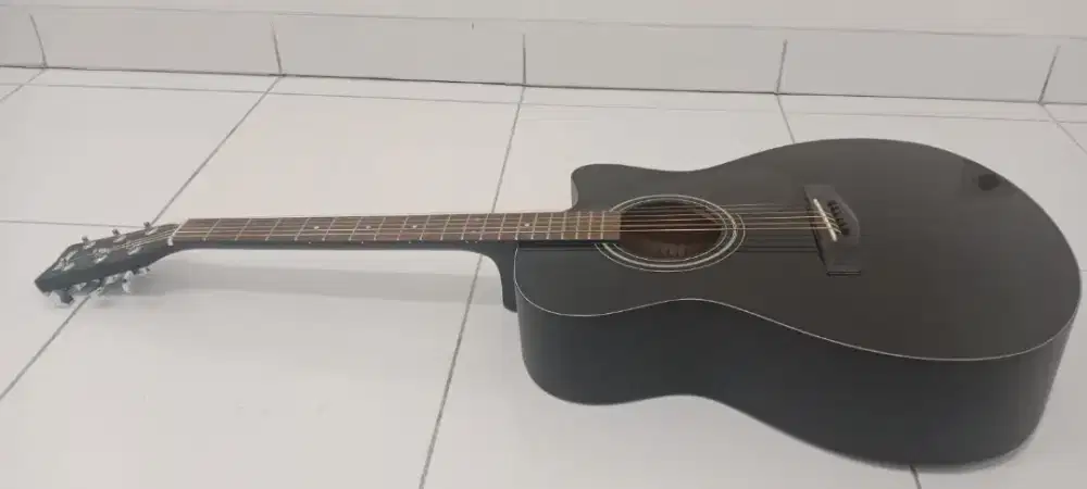 Jual gitar Yamaha Fs 100 c