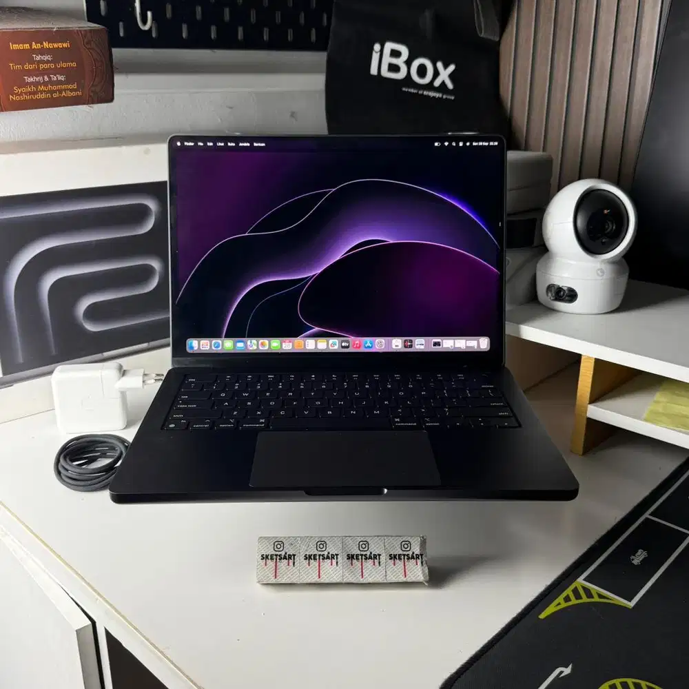 MacBook Pro M4 16gb 512gb Black iBox Battery Health 100%