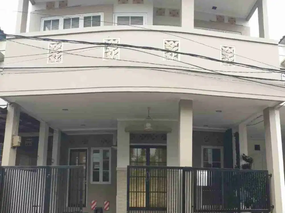 Rumah Siap Huni, Nyaman di Mediterania Regency Cikunir