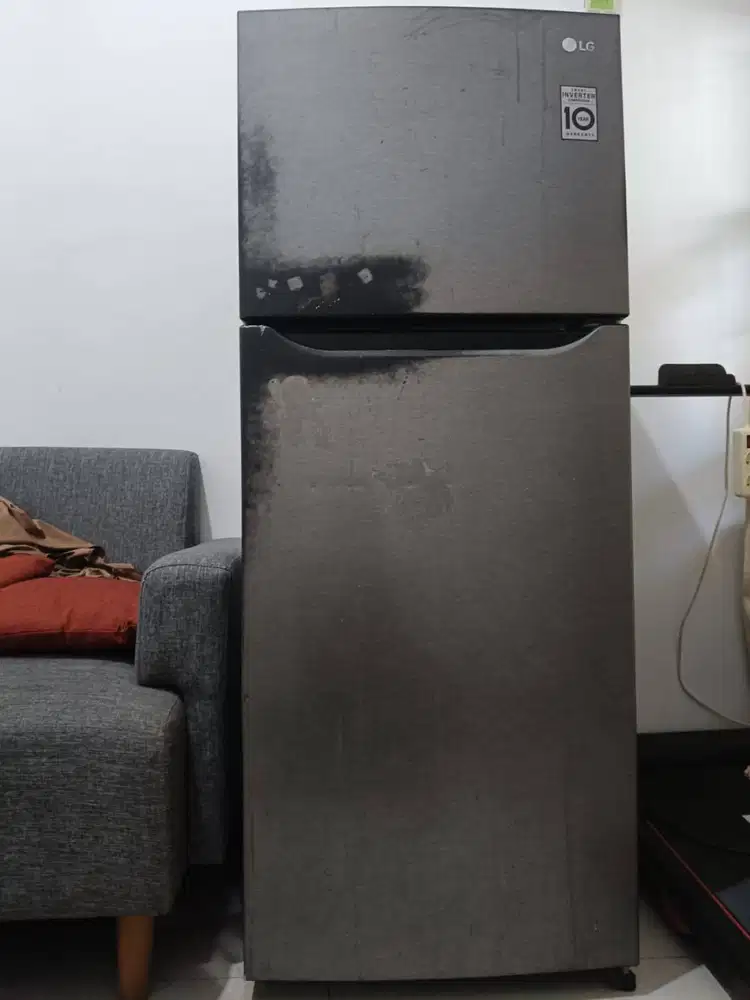Dijual Kulkas LG 2 Pintu 202 L Inverter