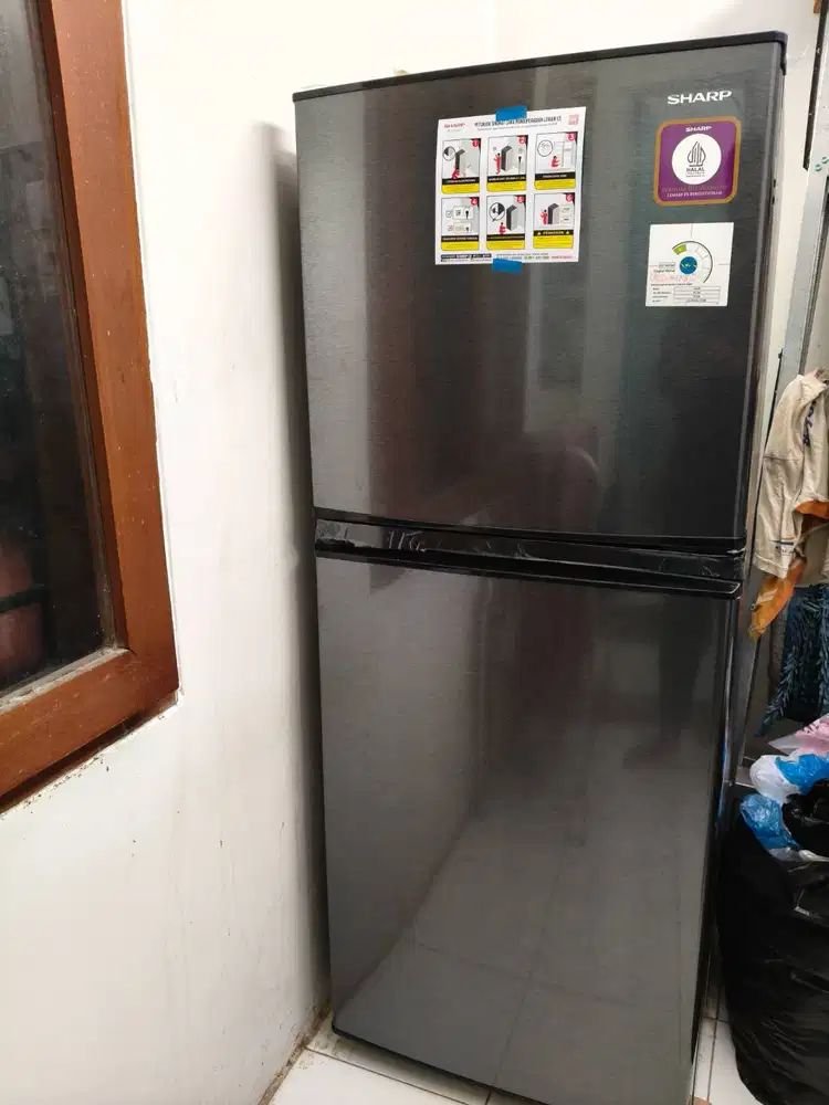 Dijual Kulkas Sharp 2 Pintu Kirei 205L