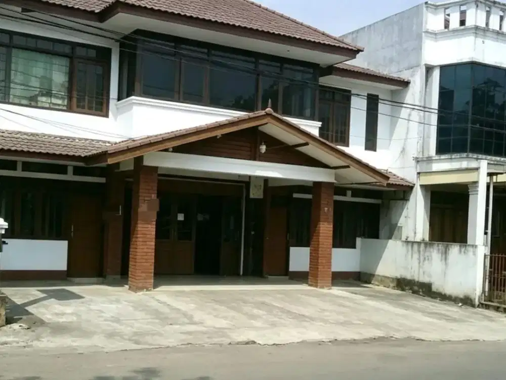 DIJUAL RUMAH PINGGIR JALAN DI DUREN SAWIT JAKARTA TIMUR