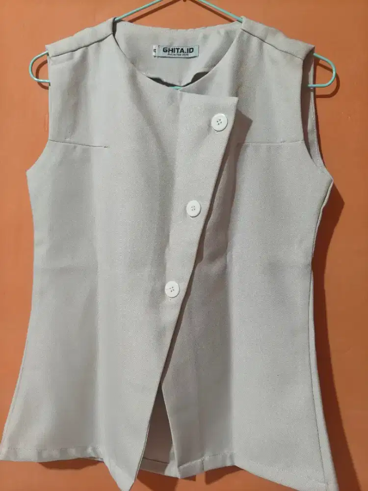 Mara vest rompi atasan wanita