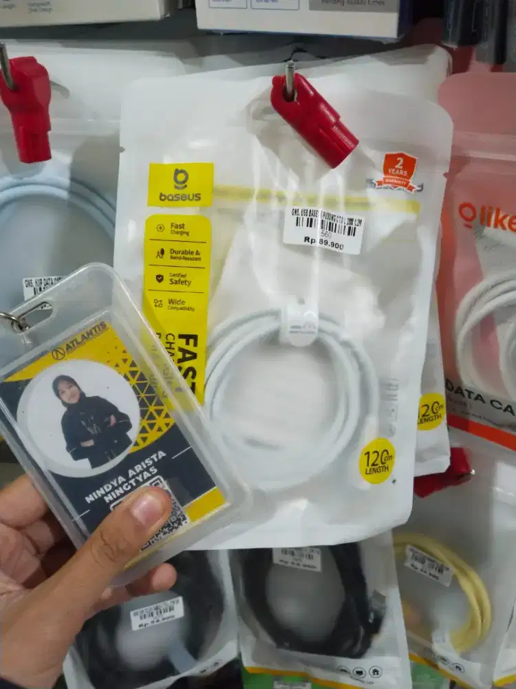 Kabel data c to l ATLANTIS DAHSYAT