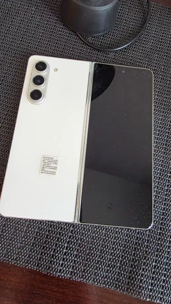 Samsung z fold 5 ram 258
