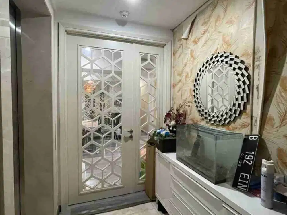 Dijual apartment Taman anggrek 3 kamar furnished