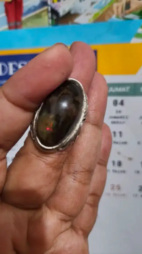 Batu cincin balck opal ukuran big sesuai foto