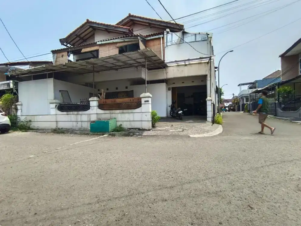 Rumah Luas di Cijerah Bandung – Hook, 8 Kamar Tidur