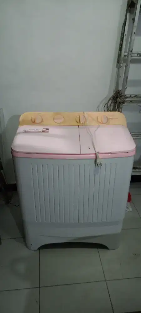 MESIN CUCI POLYTRON 2 TABUNG 7KG