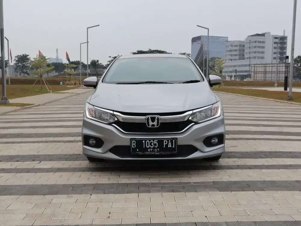 LOW KM 14rb Record, Honda City E AT 2017 Silver