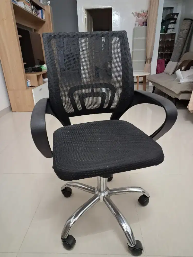 JUAL KURSI KANTOR/ KURSI KERJA MESH - KONDISI SANGAT BAIK