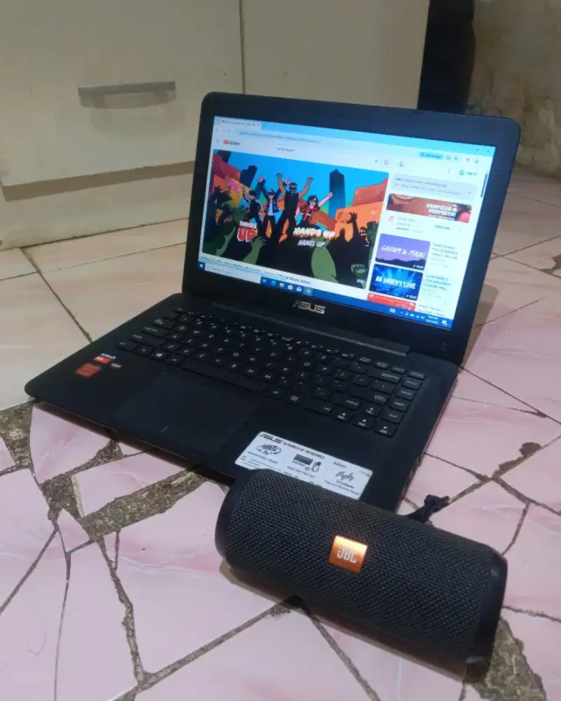 Laptop asus X454Y ram 6 + jbl flip 3