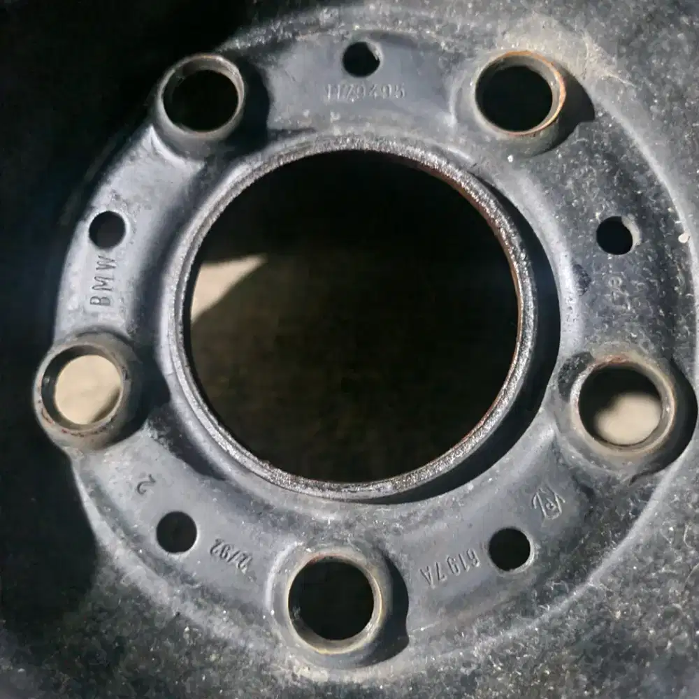 Velk kaleng ori bmw
