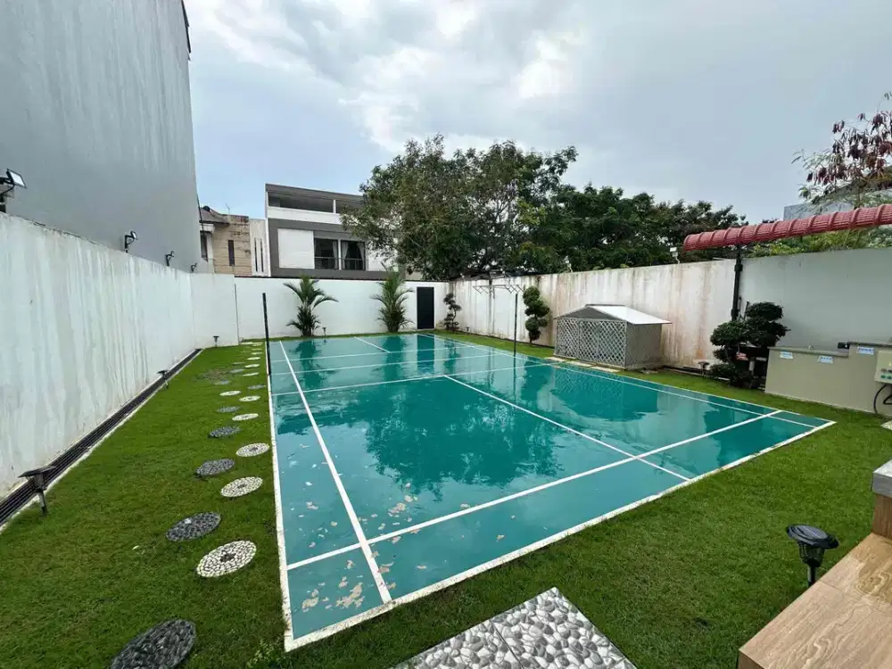 DiJual Rumah Mewah Sukajadi Batam Center dengan Lapangan Bulutangkis pribadi