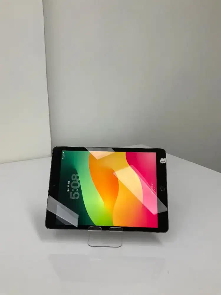 iPad Gen 8 32GB