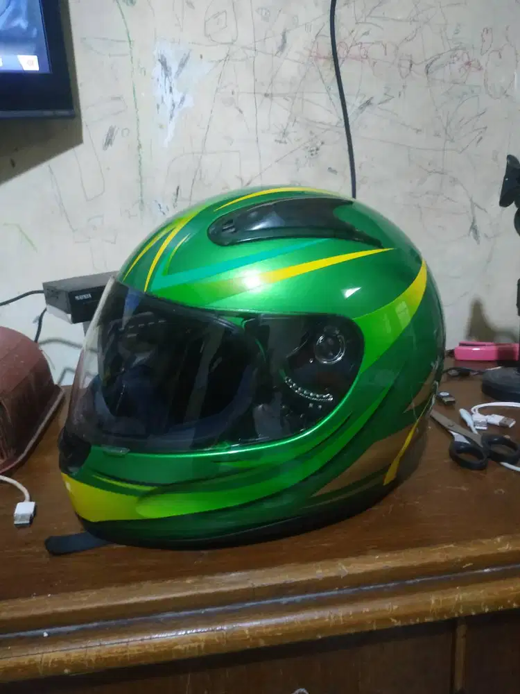 Jual Helm KYT Fullface seperti baru