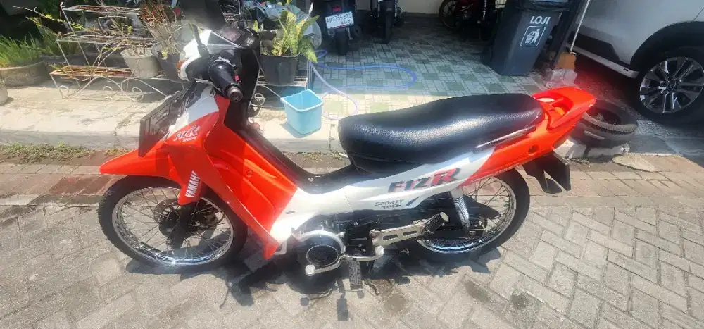 Yamaha F1ZR Marlboro