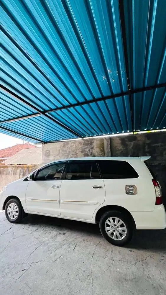 Toyota Kijang Innova 2013 Bensin