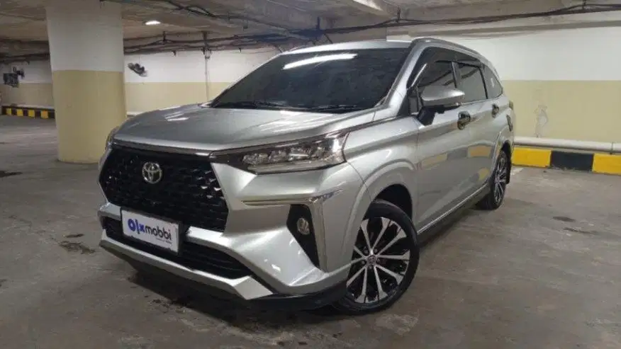 LOW DP Toyota Avanza 1.5 New Veloz Q Bensin-AT 2023 5CA