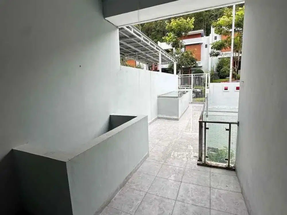 DiJual Rumah Siap Huni Agathis Batam Center View Lapangan Golf dan City