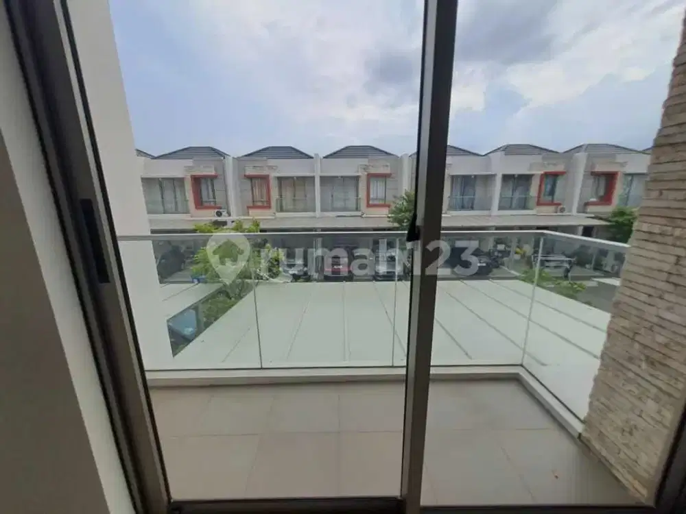Disewakan Rumah Pik 2 Cluster Bagus Siap Huni dan Bawa Koper