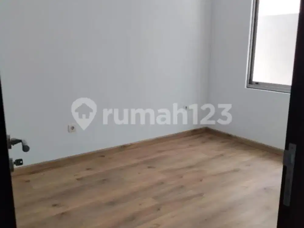 Dijual Murah Rumah Golf Island 2 Lantai Siap Survey Lokasi dan Siap Nego