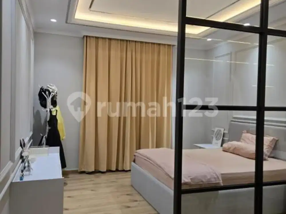 Dijual Cepat Rumah Golf Island Hadap Utara Full Furnish Interior Bagus dan Mewah Nego
