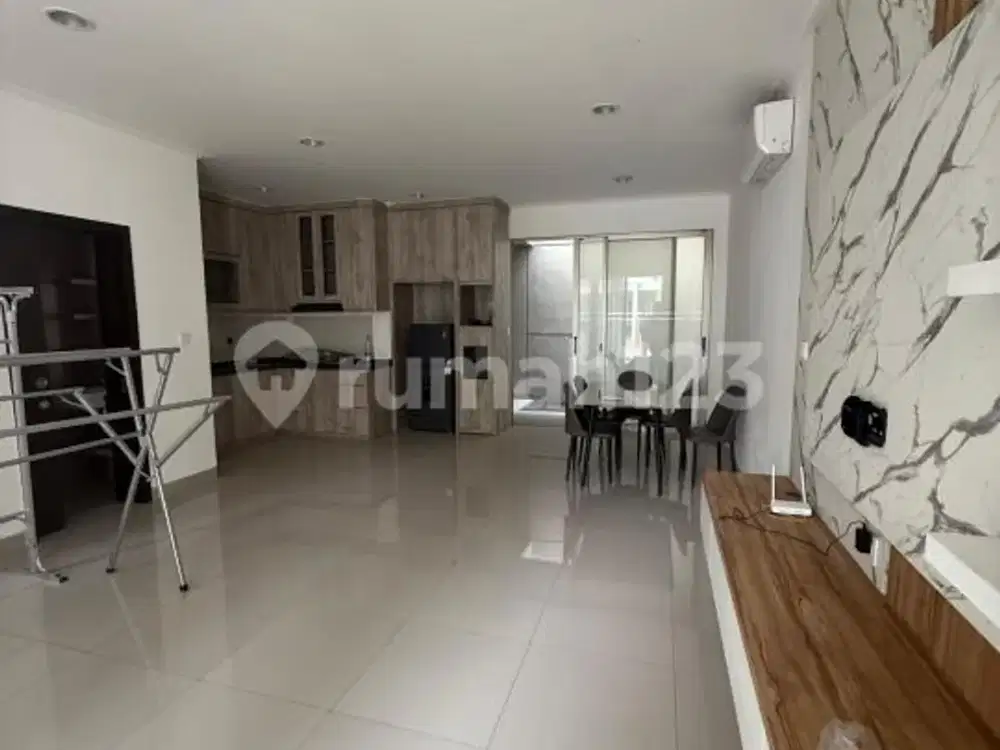 Dijual Cepat Rumah Pik 2 Tahap 1 Hadap Selatan Full Furnish Masih Nego