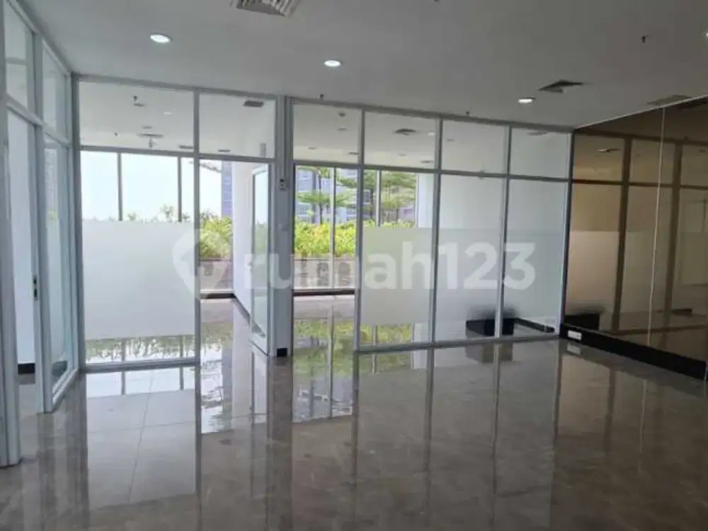 Disewakan dan di Jual Cepat Office Gold Coast Lowzone Furnished Siap Pakai