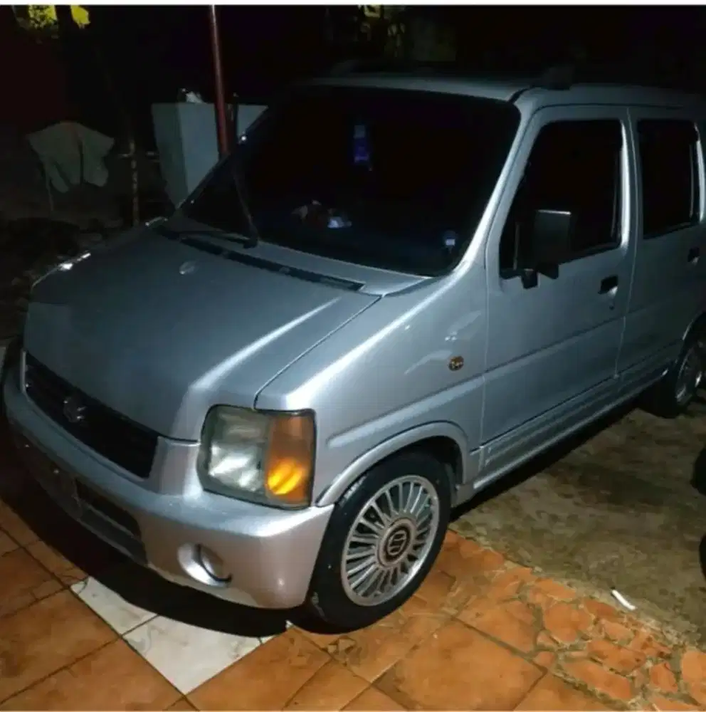 Karimun kotak tahun 2000