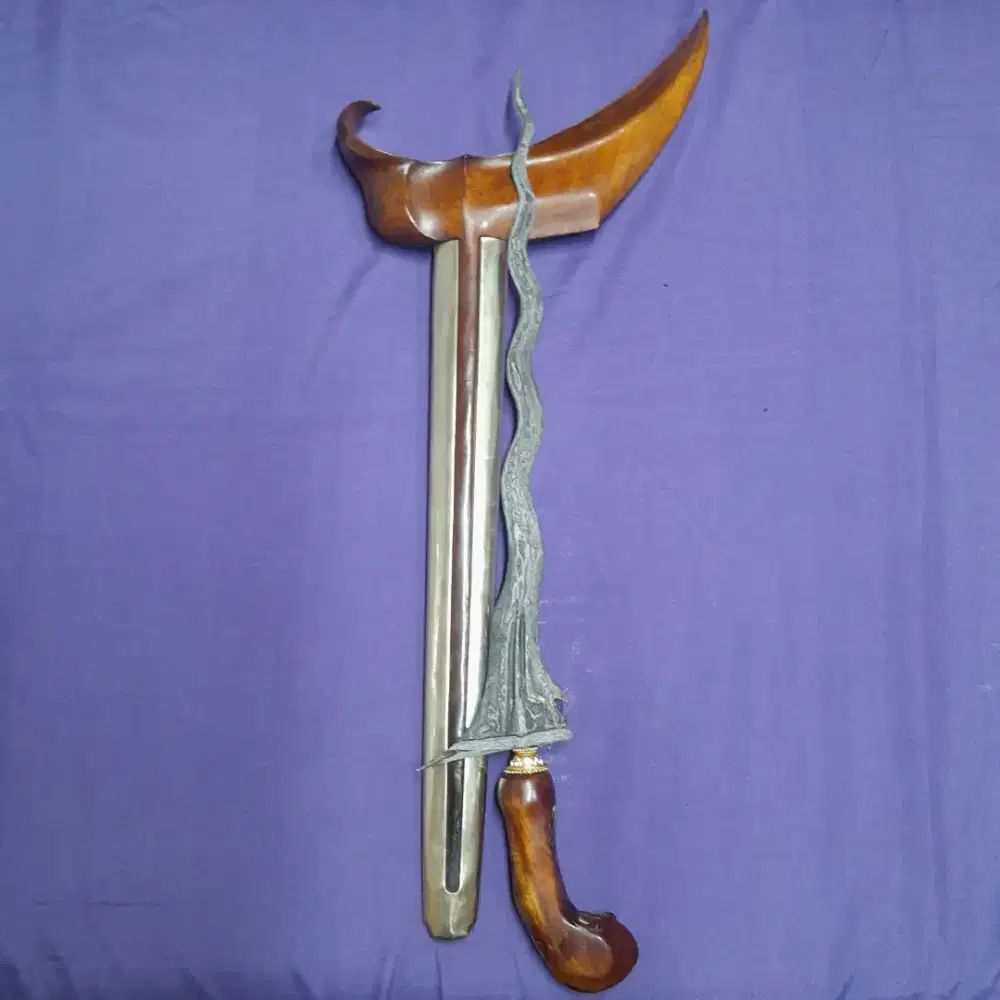 Keris Sabuk Inten Luk 11 Pamor Beras Wutah Madiun