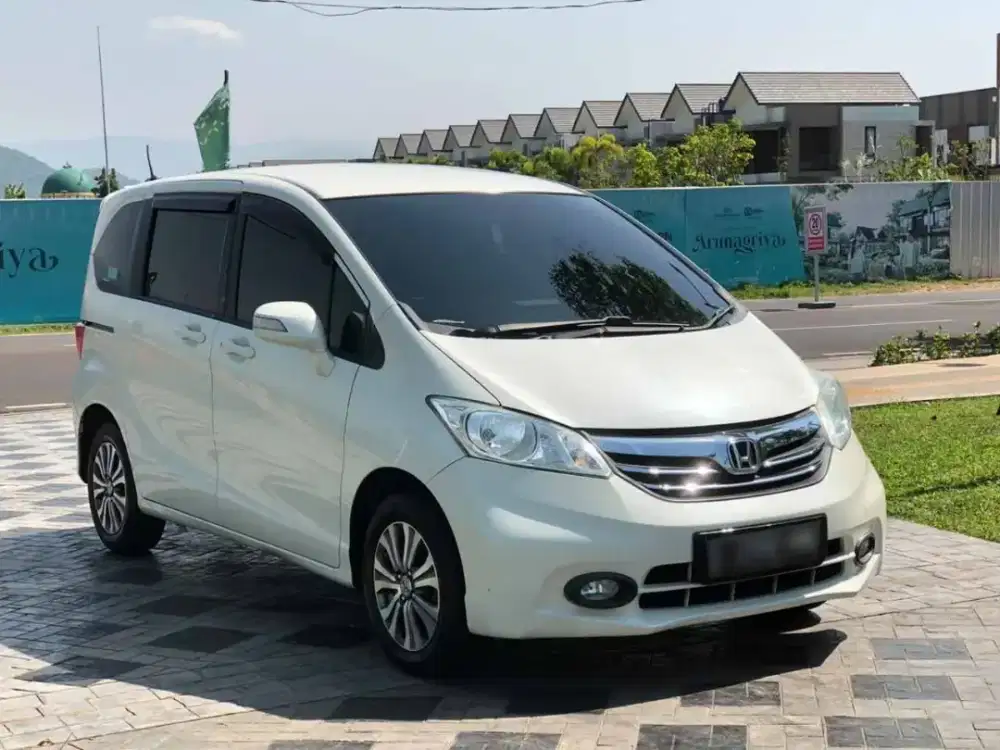 Honda freed e psd