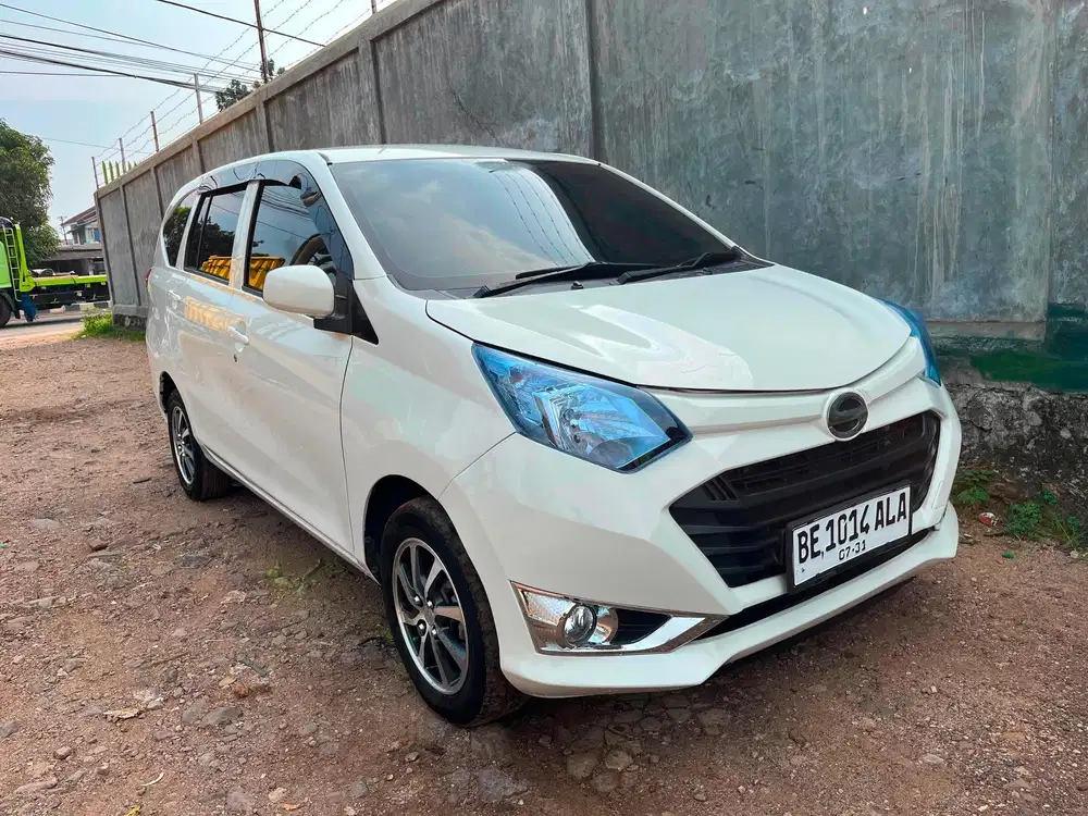 SIGRA 1.2 DELUXE MATIC PUTIH