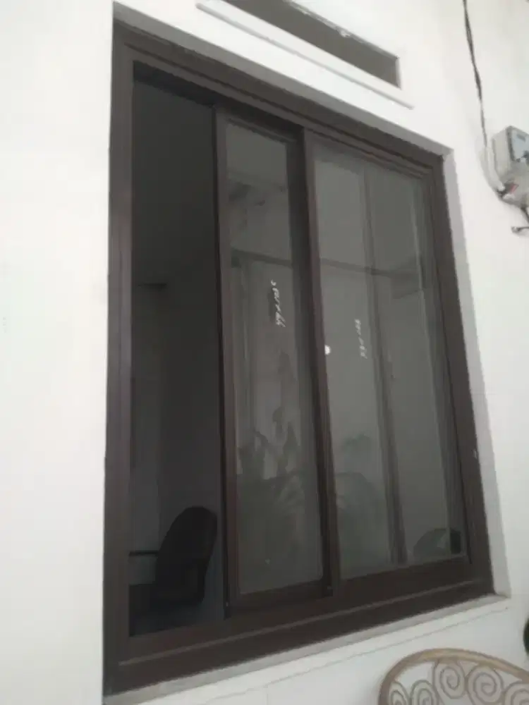 Jendela geser alumunium T120cm L120cm hrg tertera sdh dg pemasangan