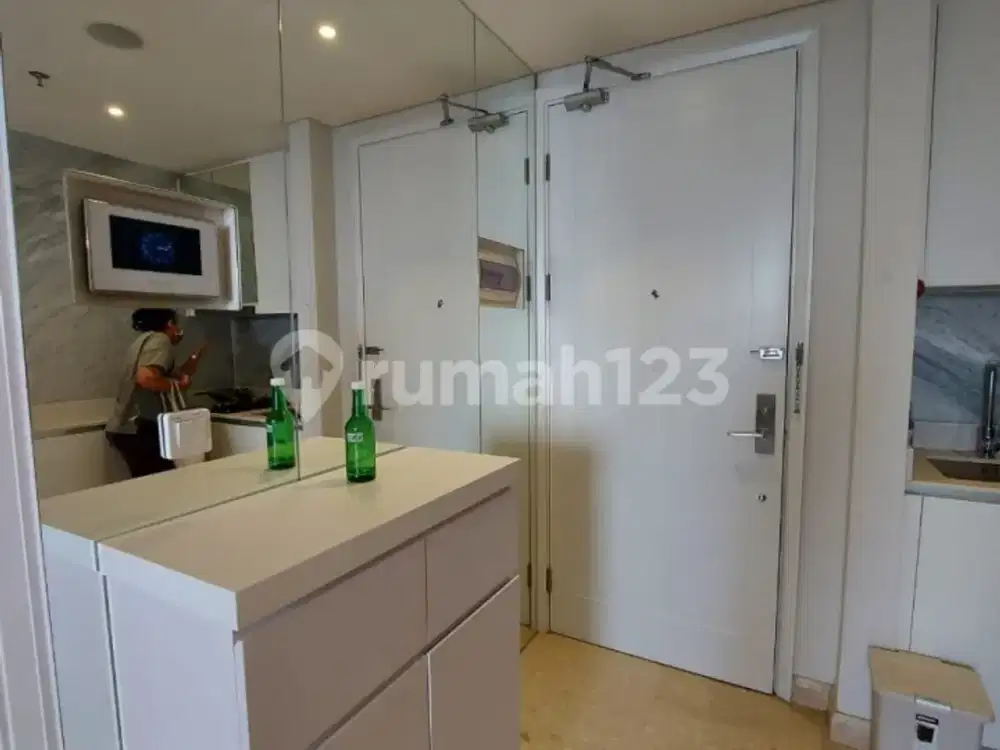 Dijual Cepat Apartemen Gold Coast Pik, Full Furnish 1 Bedroom
