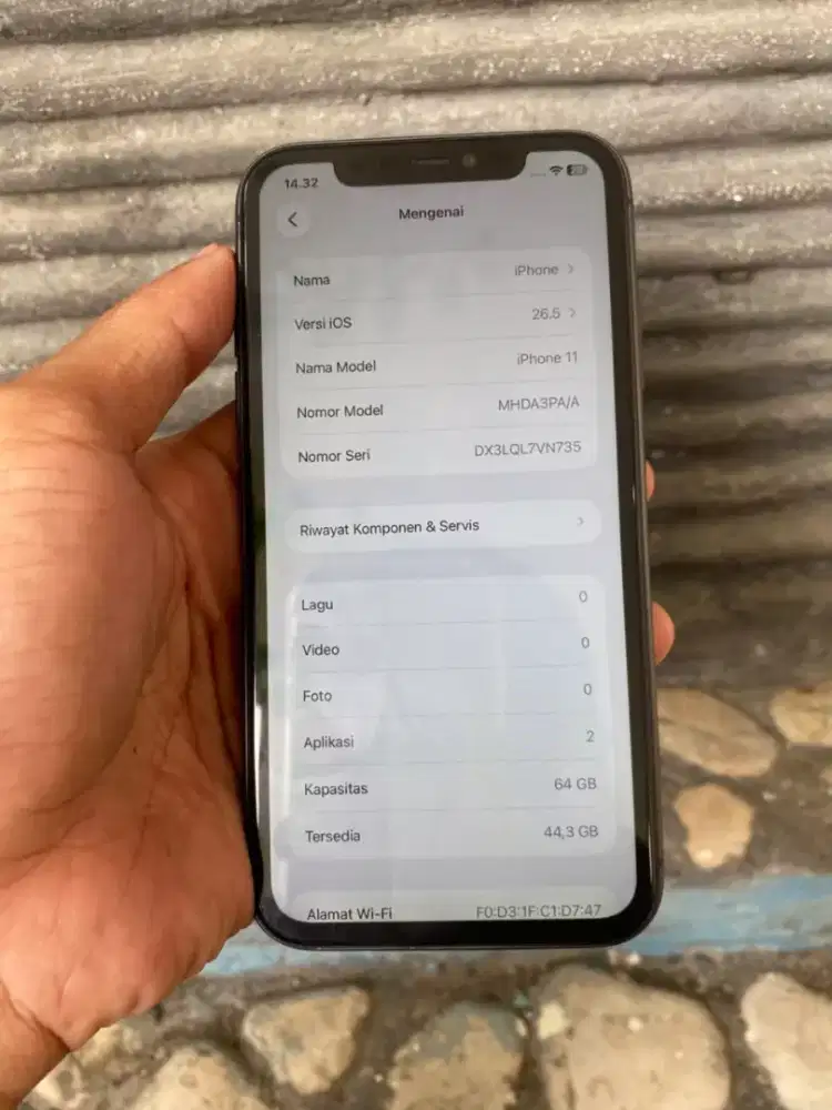 iPhone 11 64 ibox