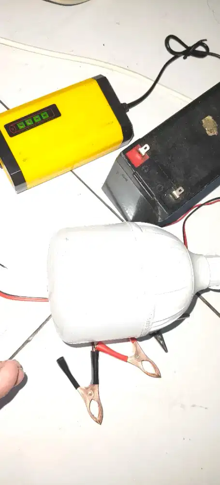 Lampu Jualan Aki