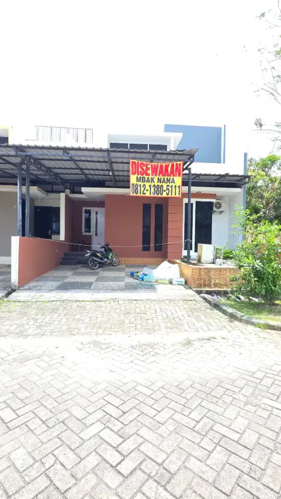 DISEWAKAN RUMAH DAUN VILLAGE