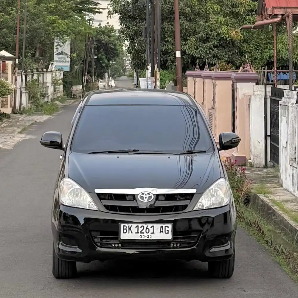 Toyota Innova G 2.0 Manual B 2006
