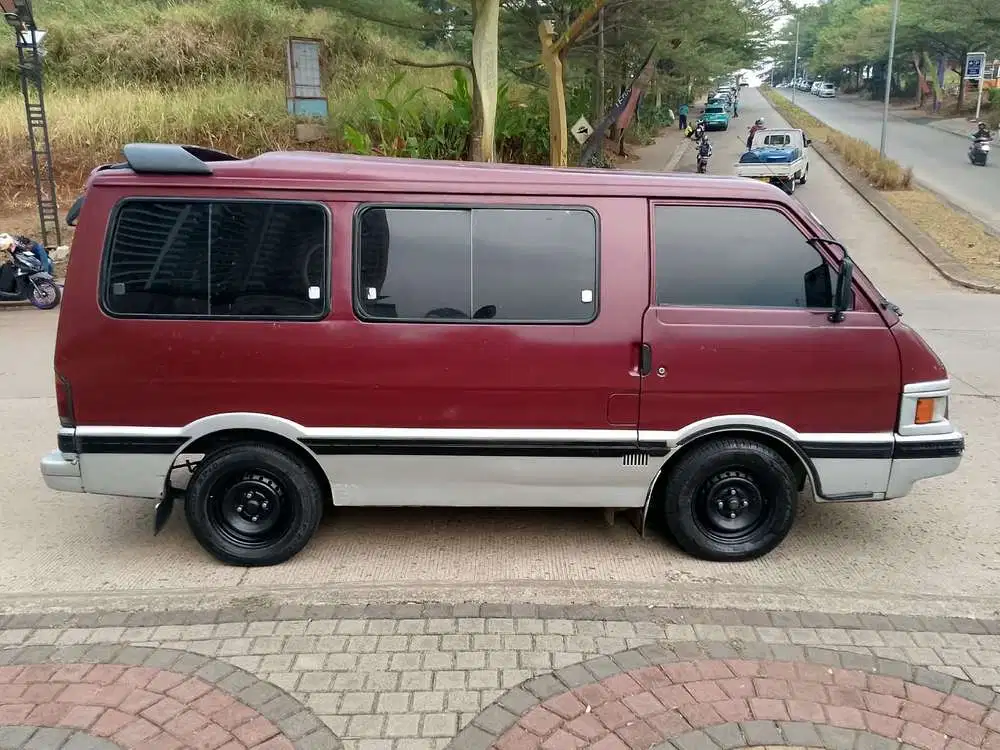 Mazda E2000 1997 Bensin