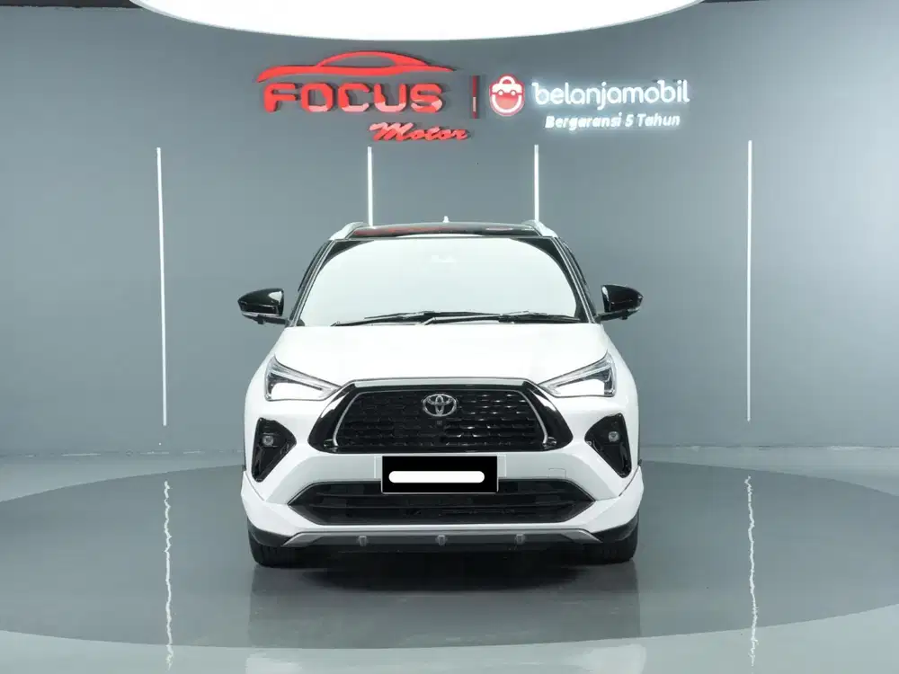 Km 18rb toyota yaris cross gr hybrid cvt tss 2023 pakai 2024 putih