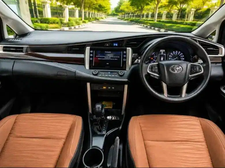 Toyota Innova Reborn V 2018 Diesel Matic