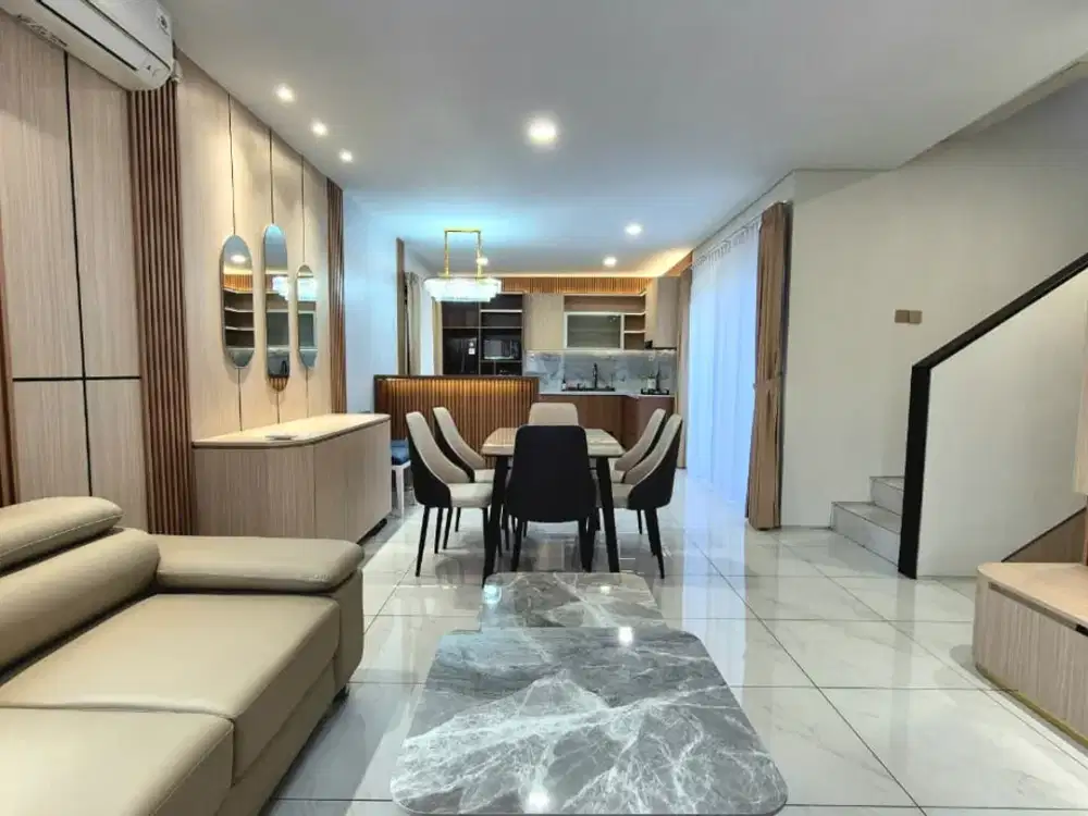 Rumah Full Furnished Dengan Pool di Tatar Simakirana KBP