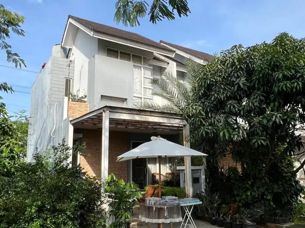 Di jual rumah 2 lantai siap pakai sudah  renovasi di cluster vasana kota harapan indah, bekasi