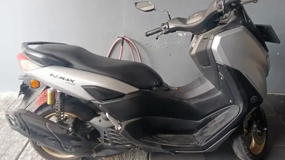 Yamaha NMAX 2022 Non ABS Connected Silver Signature Like New  Low KM