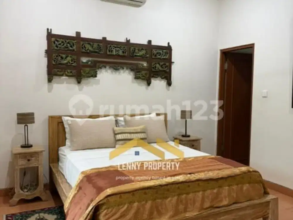 Furnished Two Bedrooms Villa For 20 Yers Lease On Beachside Sanur
