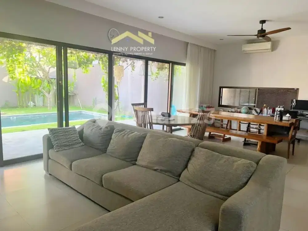 Four Bedrooms Modern-Tropical Villa For Rent In Westside Sanur