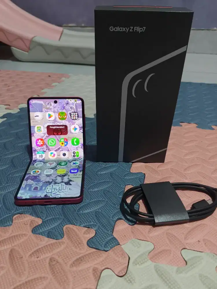 Samsung Z Flip 7 12/256