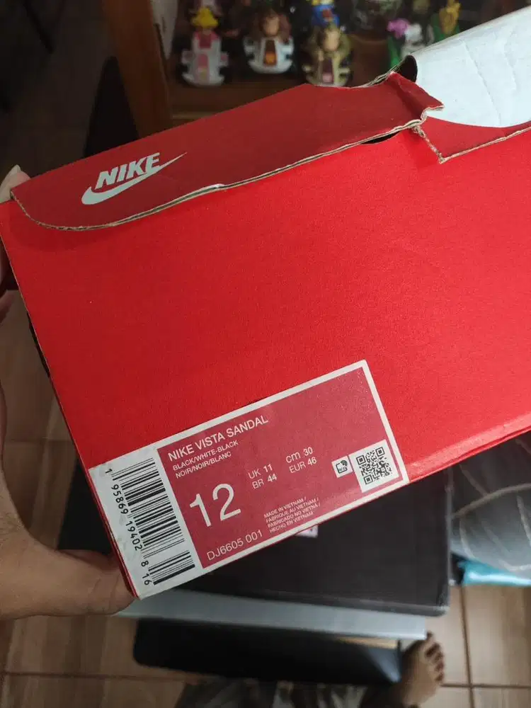 Sandal Gunung Nike Vista uk 12 (46) Jarang dipakai, like new