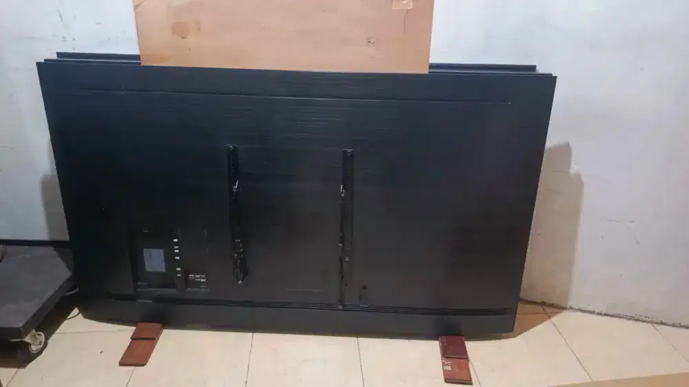 Samsung smart signage 75 inch